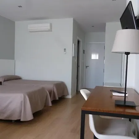 Cumbres بيت ضيافة كونيل ذي لا فرونتيرا