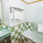 ゲストハウス Cumbres 3*